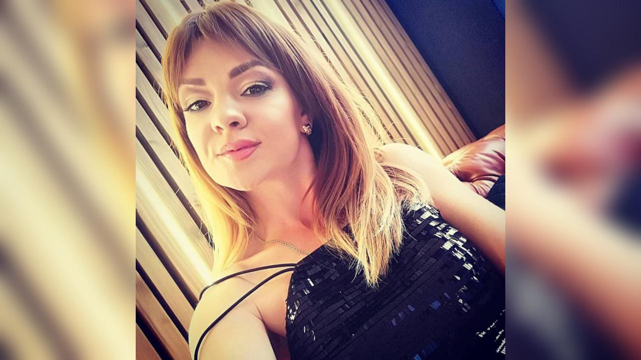 Webcam chat profile for SAbrIA56