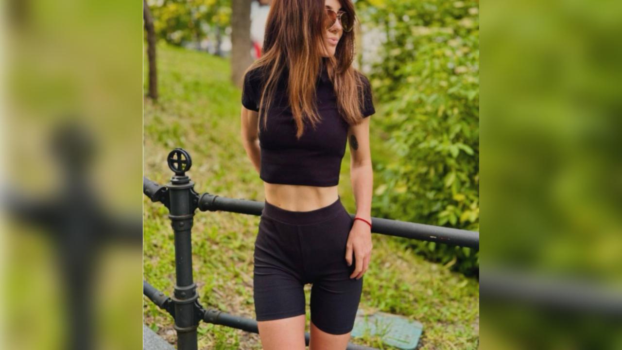 Webcam chat profile for Re3gina: Ask about my Hobbies