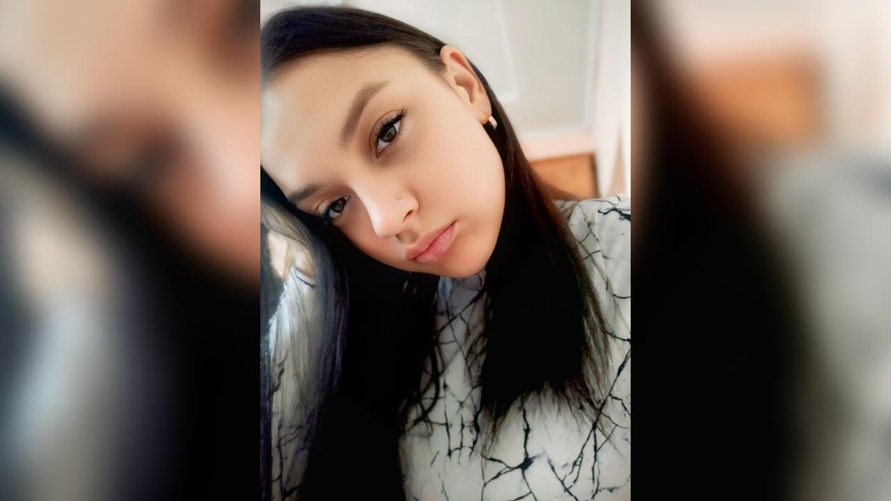 Webcam chat profile for HelenaX: Latex & rubber