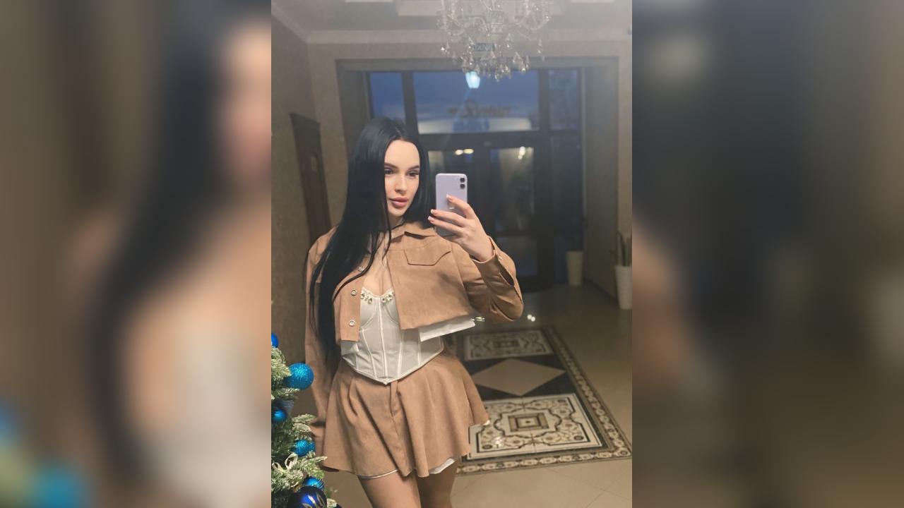 Webcam chat profile for JessieNice: Latex & rubber