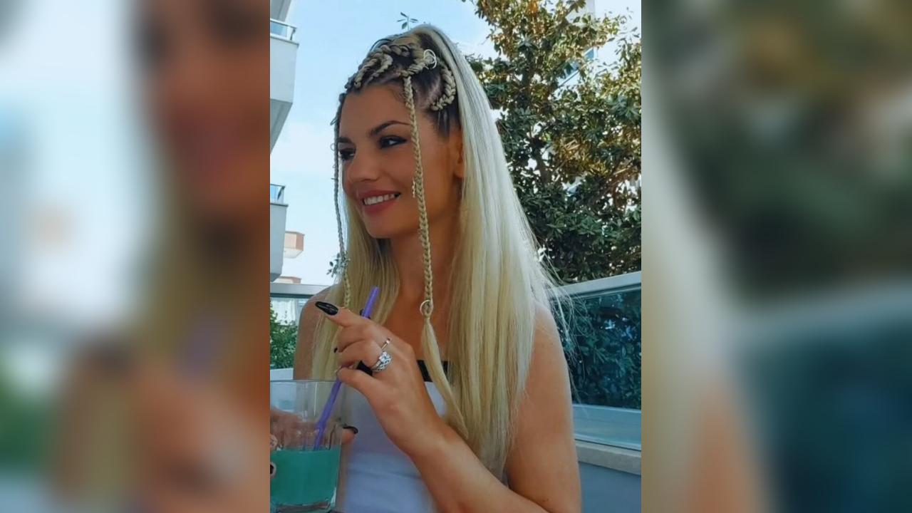 Webcam chat profile for ElinaForme: Dancing