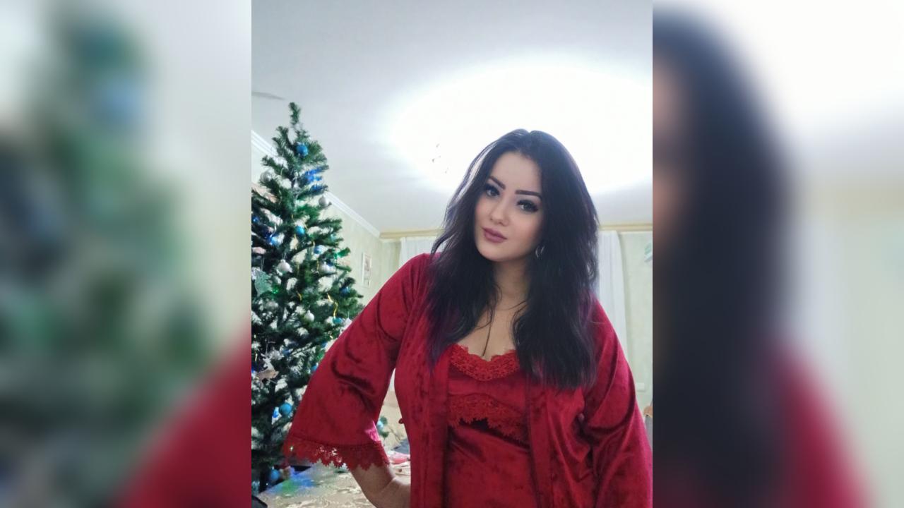 Webcam chat profile for Kossandraa1: Nails