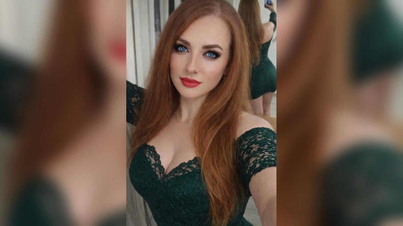 Webcam chat profile for LioraW: Lingerie & stockings