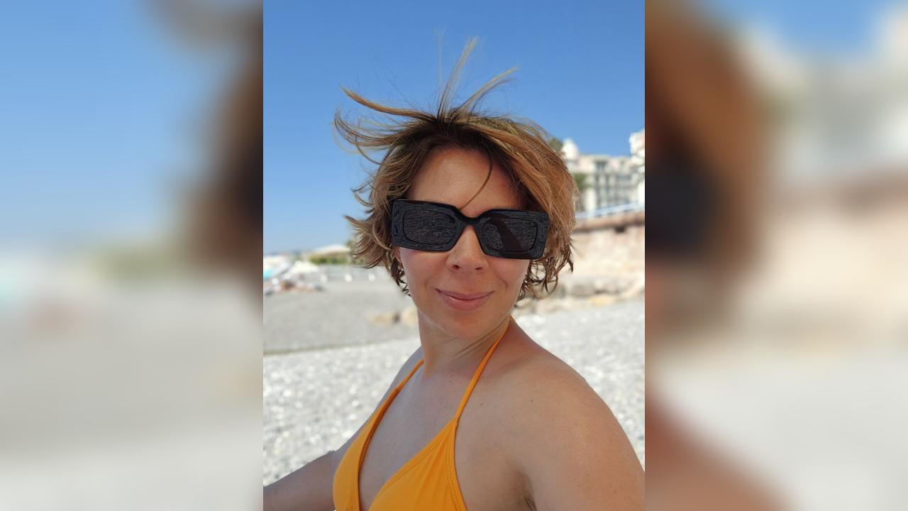 Webcam chat profile for Dinara