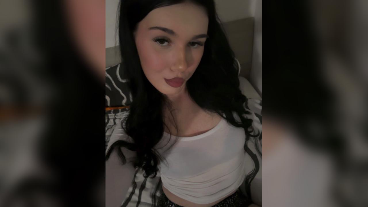 Webcam chat profile for MelissaIsa: Jerking off