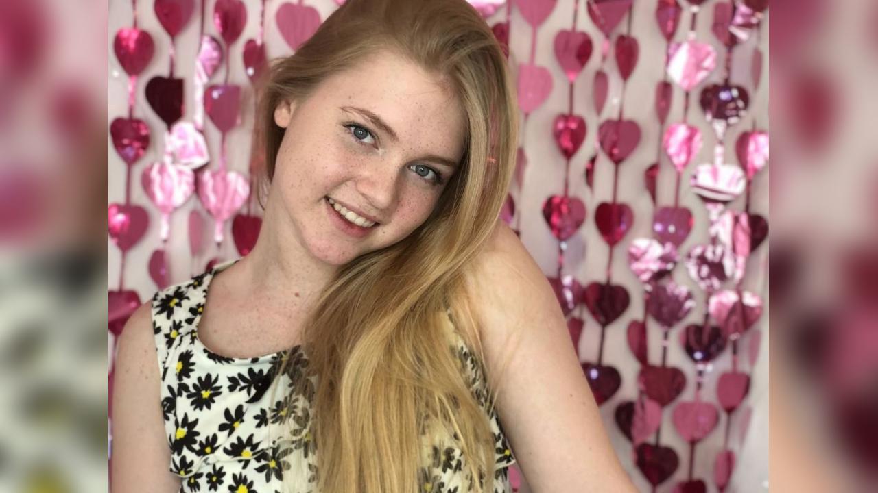 Webcam chat profile for VeronaX: Latex & rubber