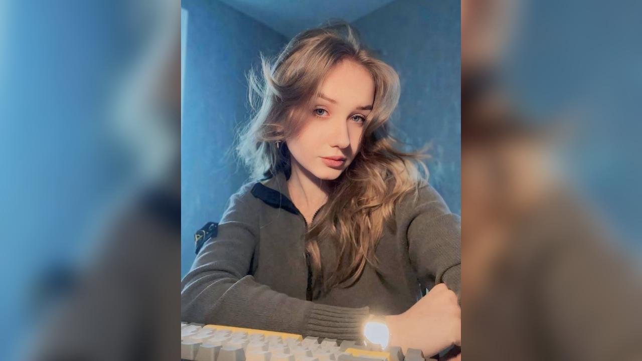 Webcam chat profile for Snezhka: Ask about my Hobbies