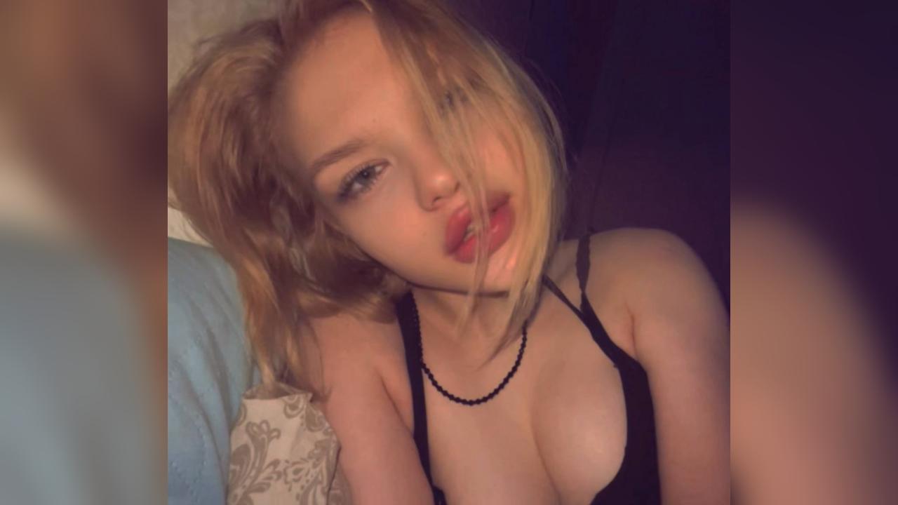 Webcam chat profile for O1liva: Ask about my Hobbies