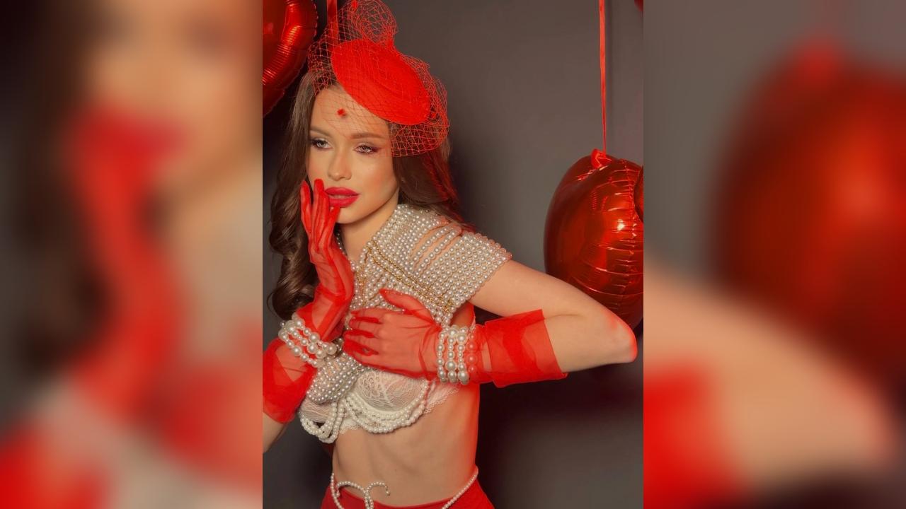 Webcam chat profile for PerfectRose