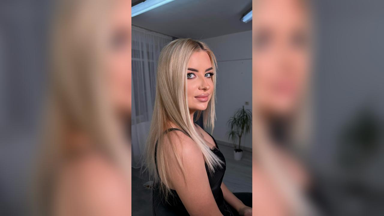 Webcam chat profile for PlayfulNyx: Ask about my Hobbies