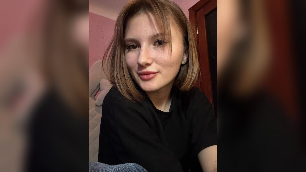 Webcam chat profile for EnchantingSiren