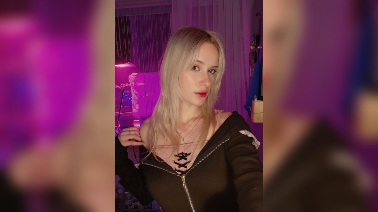 Webcam chat profile for Nyala: Ask about my Hobbies