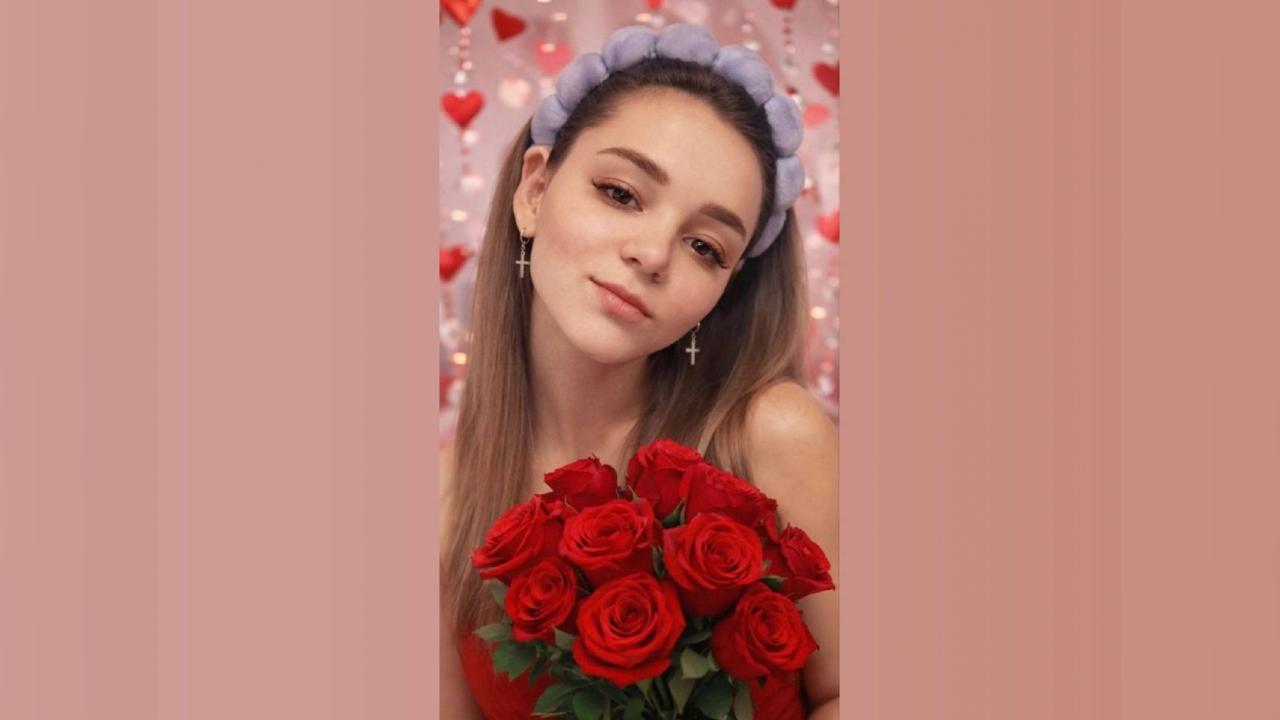 Webcam chat profile for Tavina: Dancing