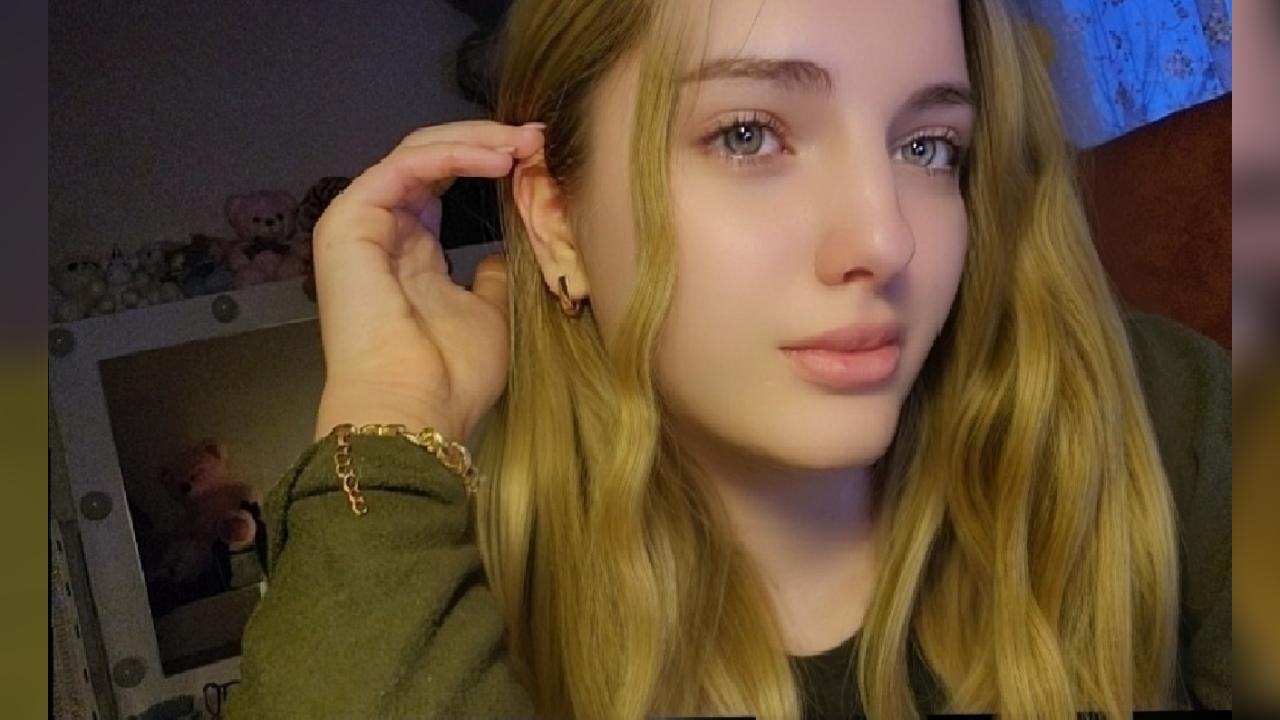 Webcam chat profile for SweetRinaKiss: Outfits