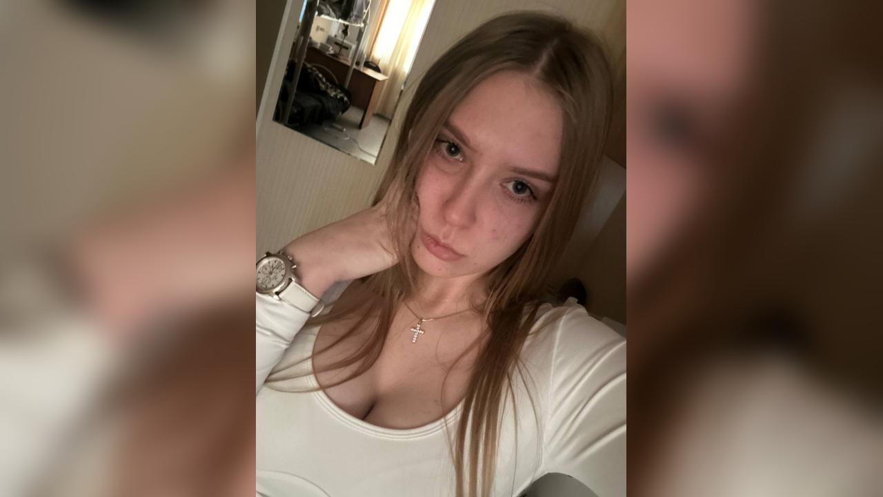 Webcam chat profile for A2manda: Ask about my Hobbies