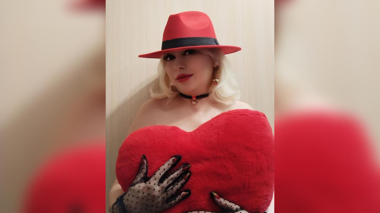 Webcam chat profile for KleopatraX: Bondage & discipline