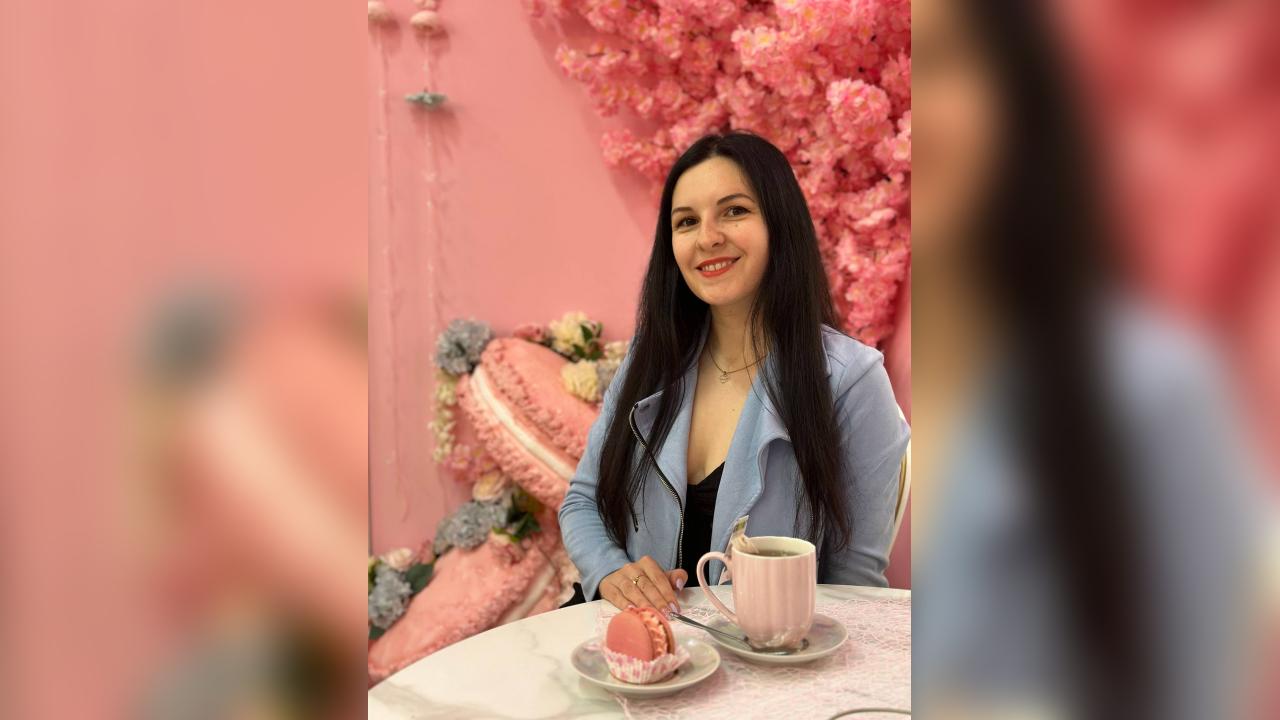 Webcam chat profile for 1Holly: Ask about my Hobbies