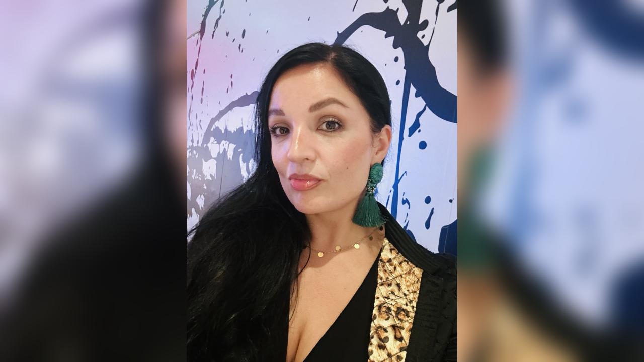 Webcam chat profile for ElaraBalance: Outfits