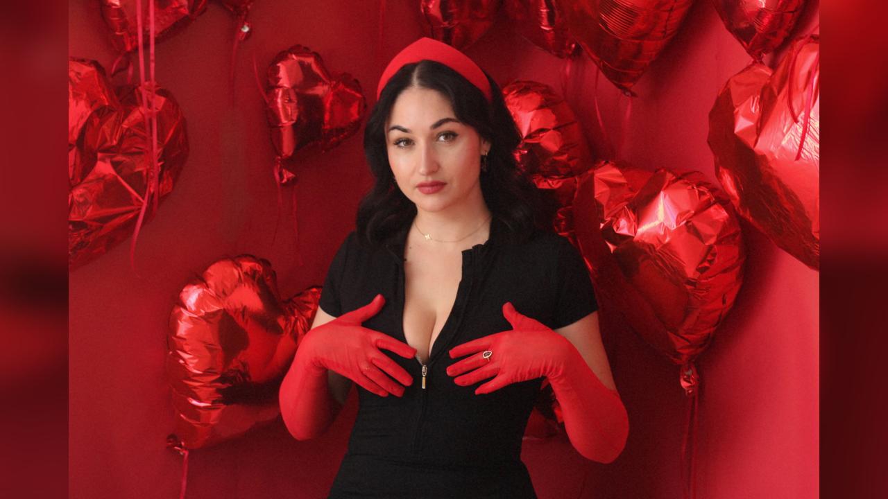 Webcam chat profile for StefanaDean: Leather