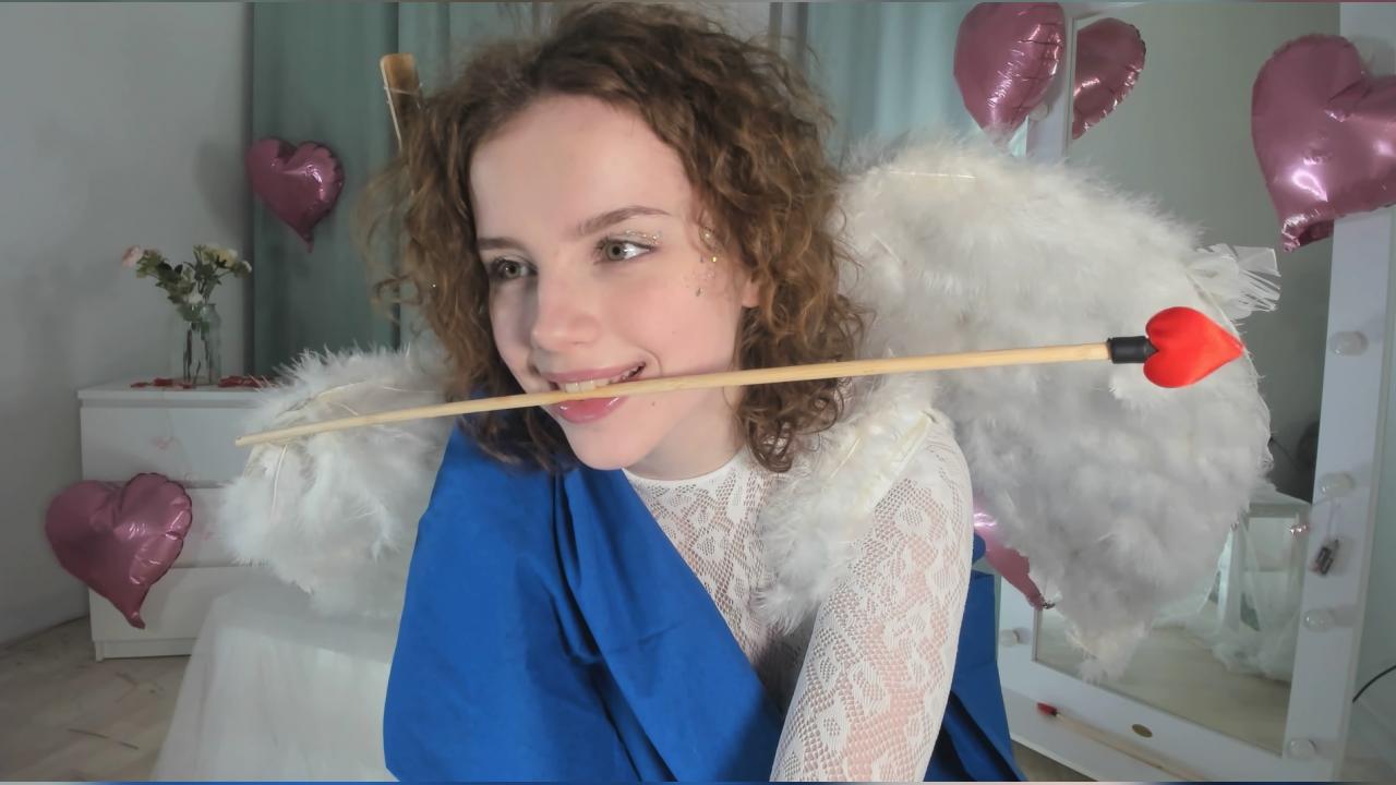 Webcam chat profile for GabiAddams: Legs, feet & shoes