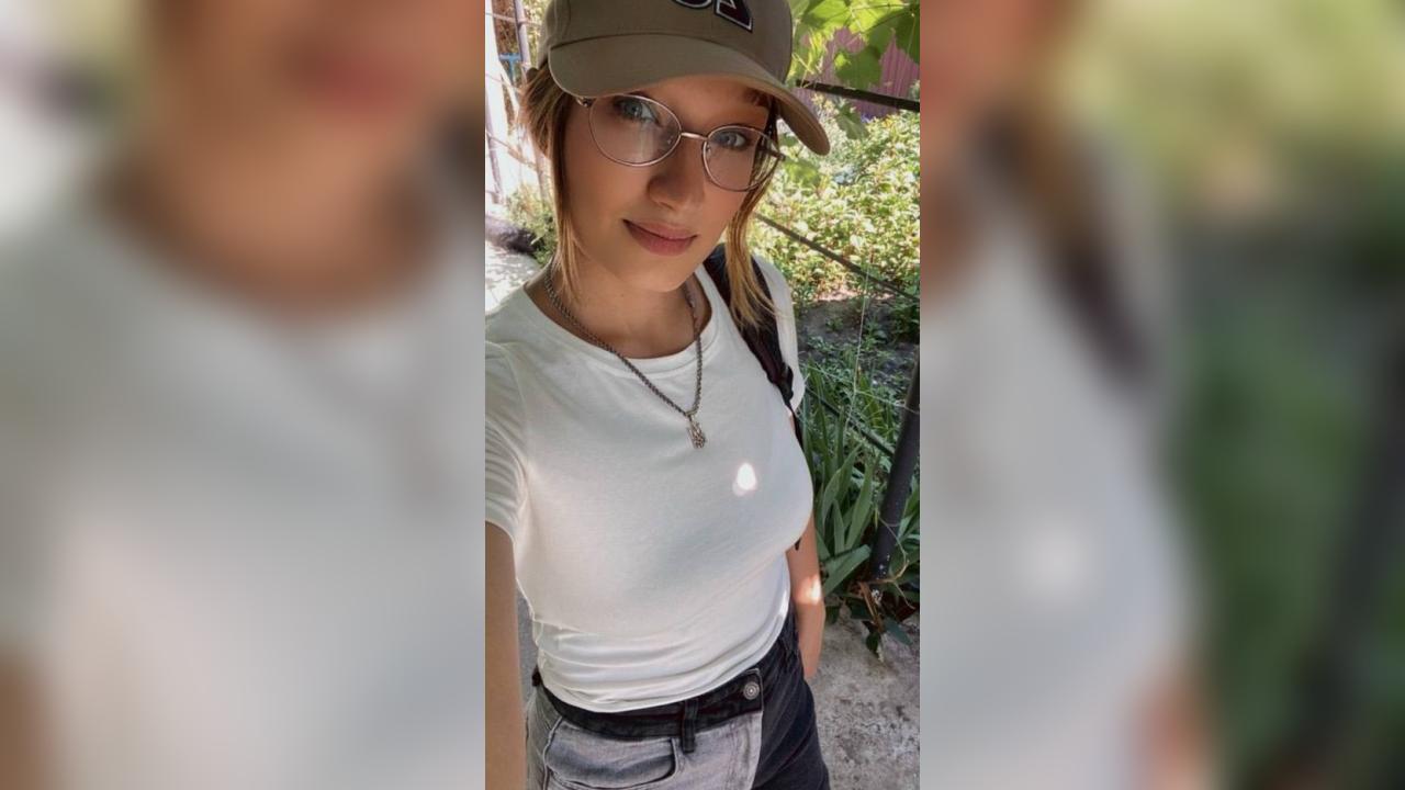 Webcam chat profile for MissElina111: Outfits