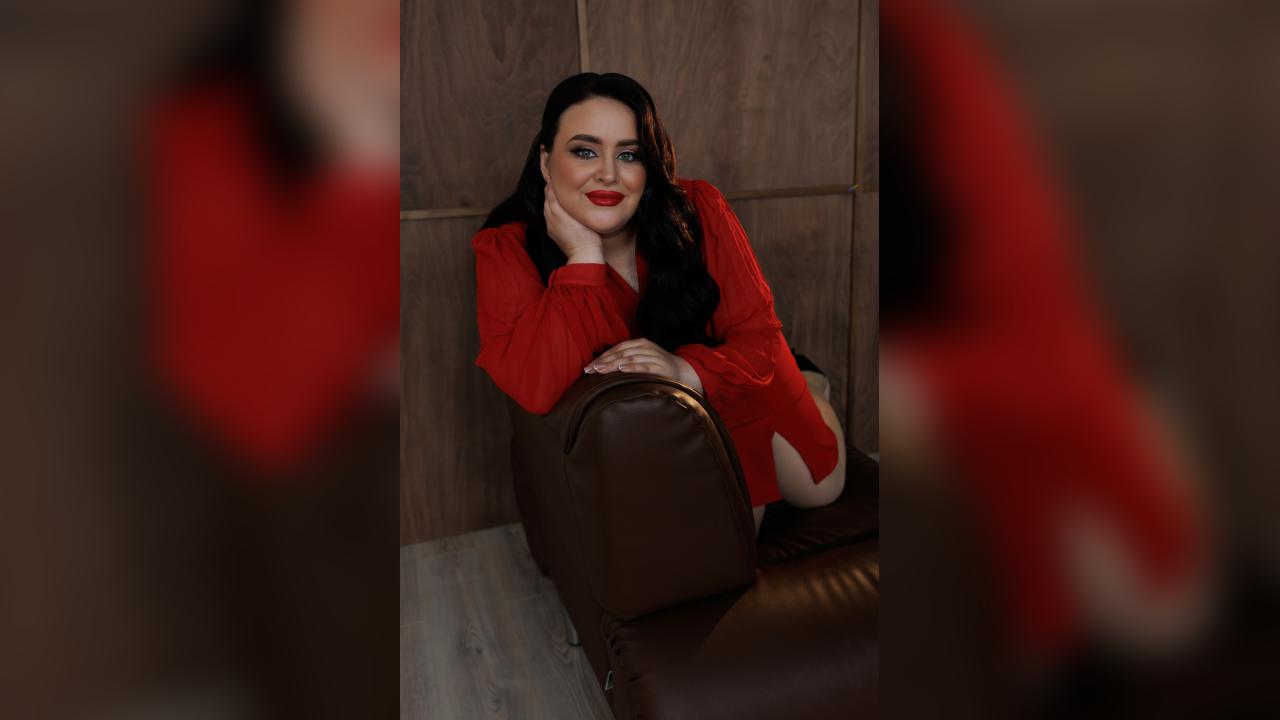 Webcam chat profile for BellaVivi: Ask about my other activities