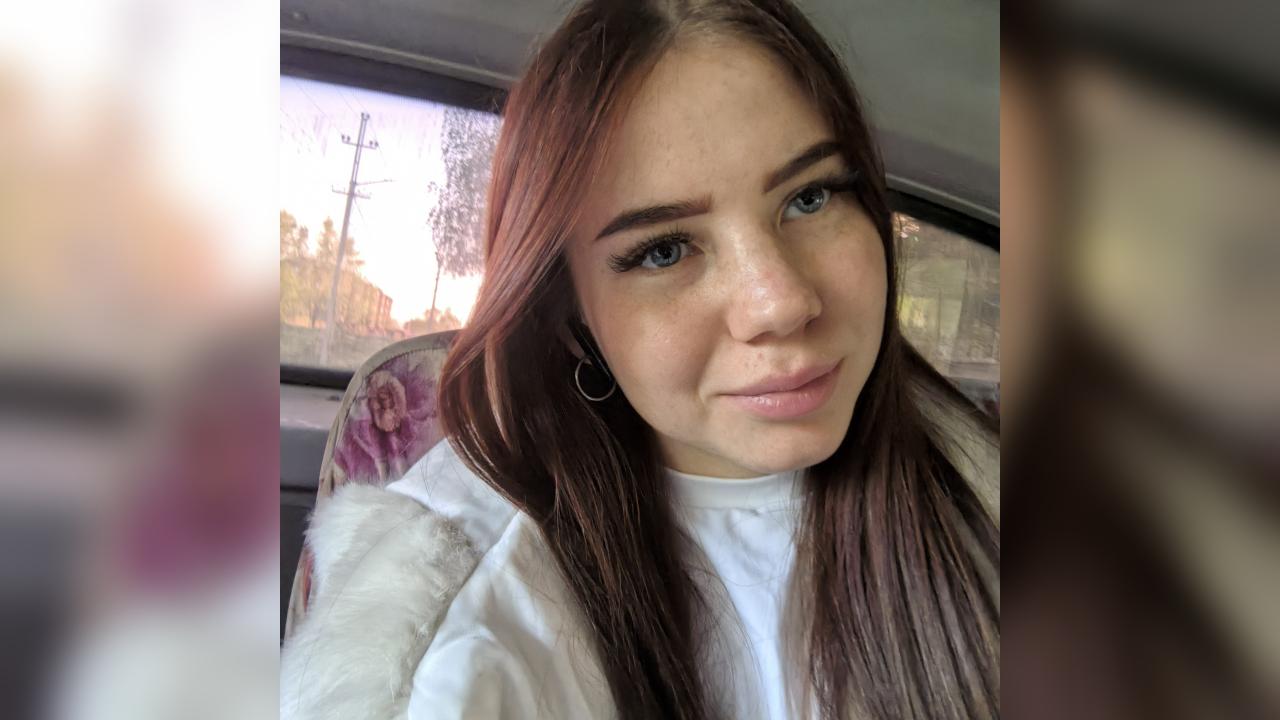 Webcam chat profile for Kendra: Latex & rubber