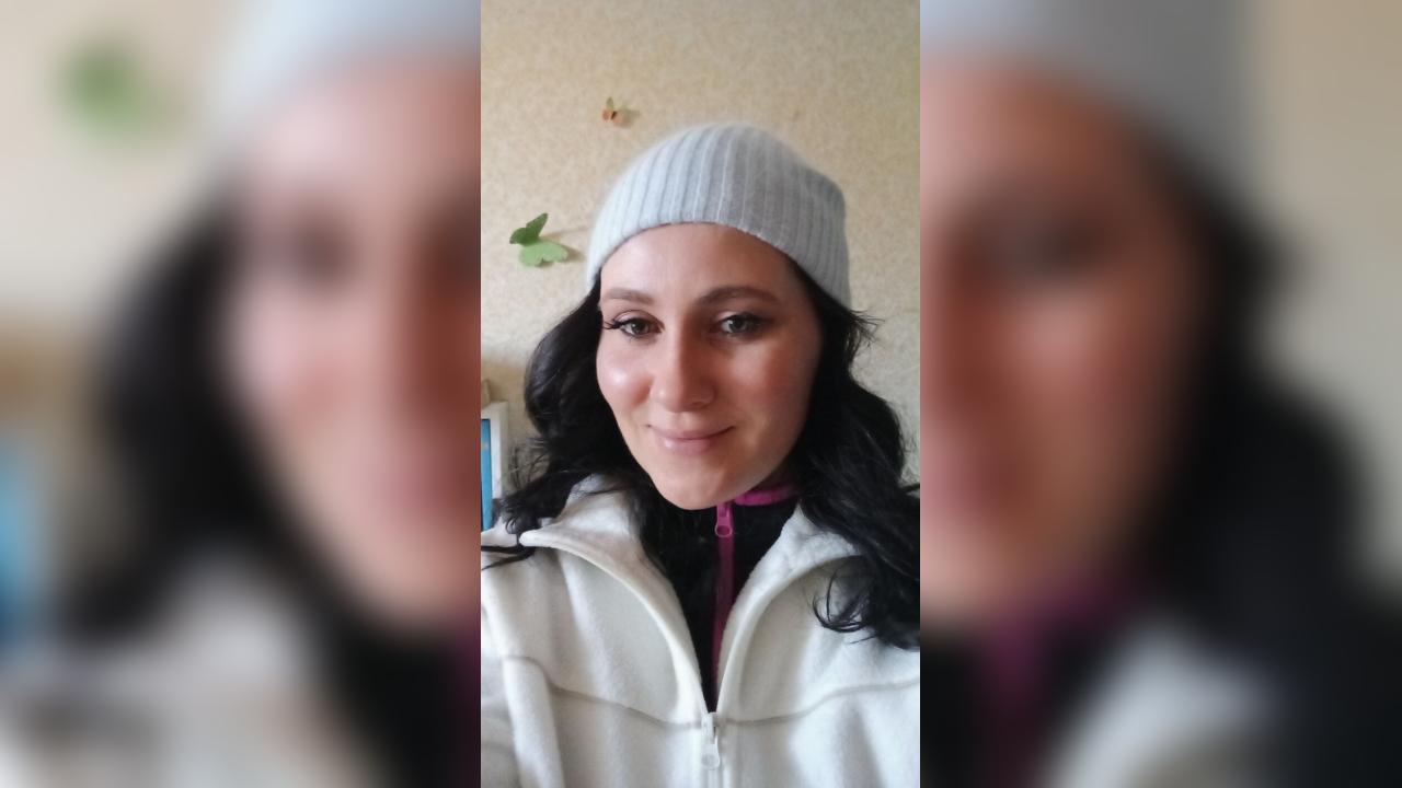 Webcam chat profile for OliviaWarm: Dancing