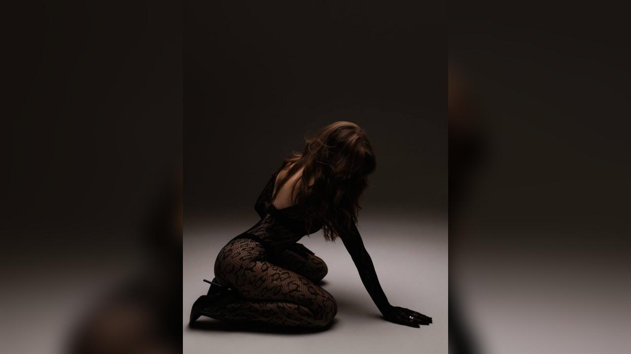 Webcam chat profile for 979angel979: Legs, feet & shoes