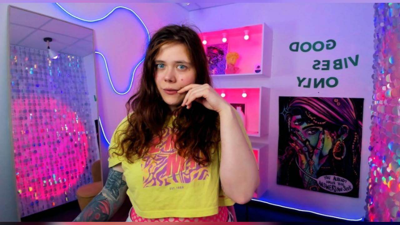 Webcam chat profile for SophiePure: Bondage & discipline