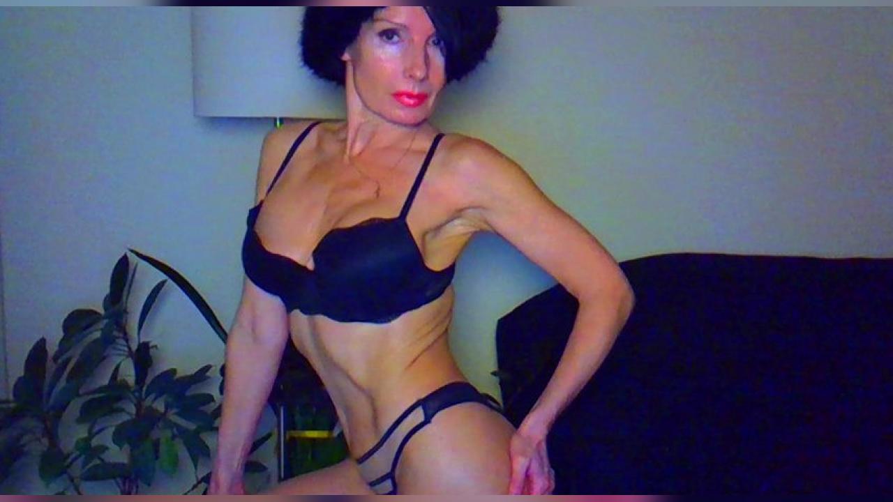 Webcam chat profile for AdorableAnna: Legs, feet & shoes