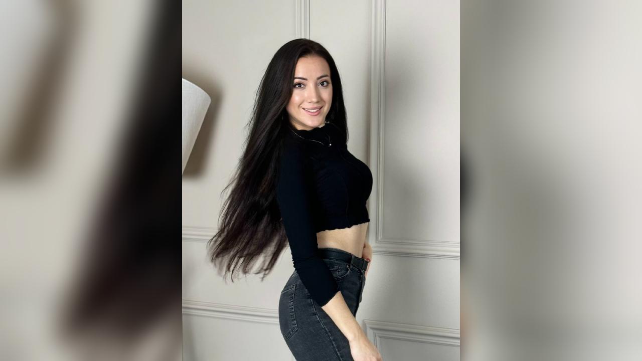 Webcam chat profile for FasionBrunette: Lingerie & stockings