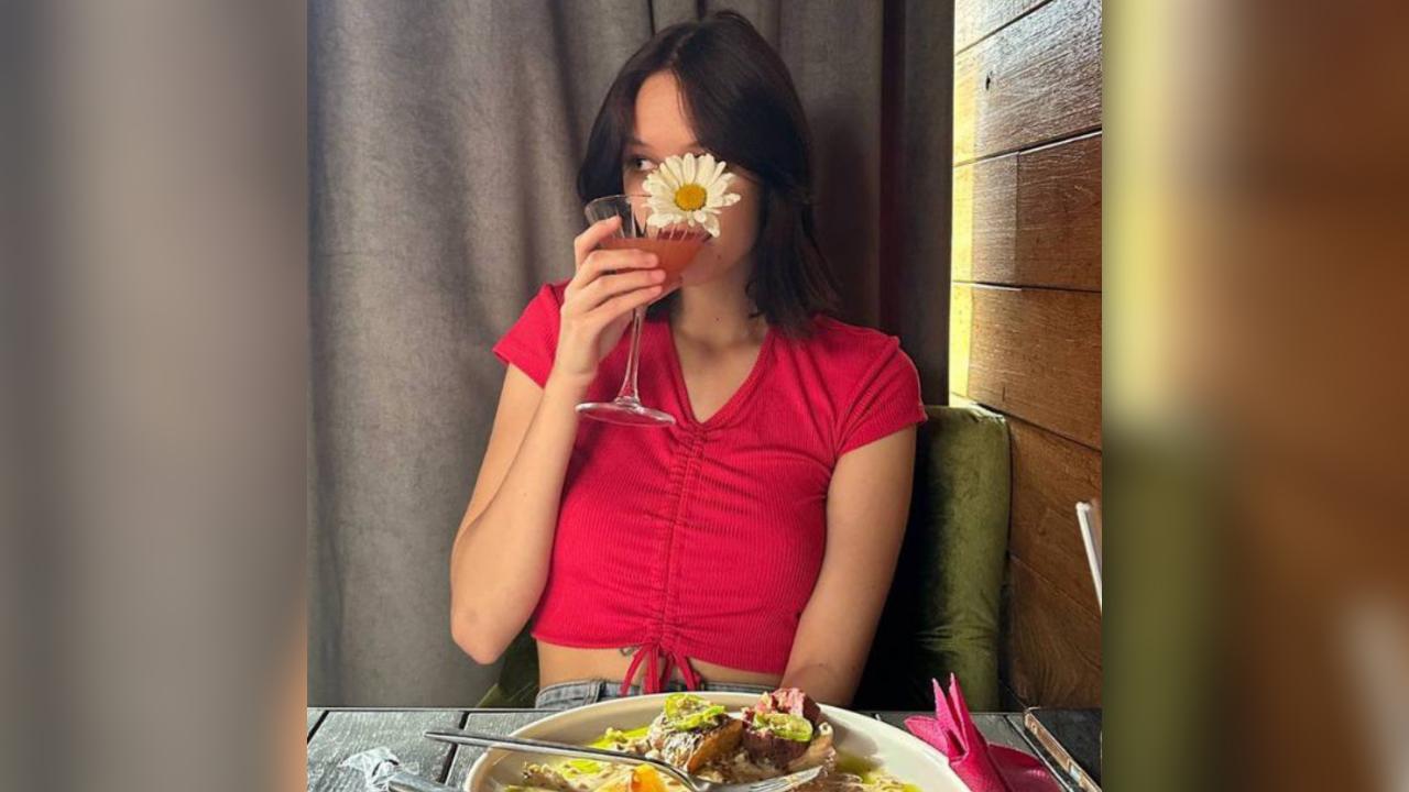 Webcam chat profile for ElisePinki: Leather