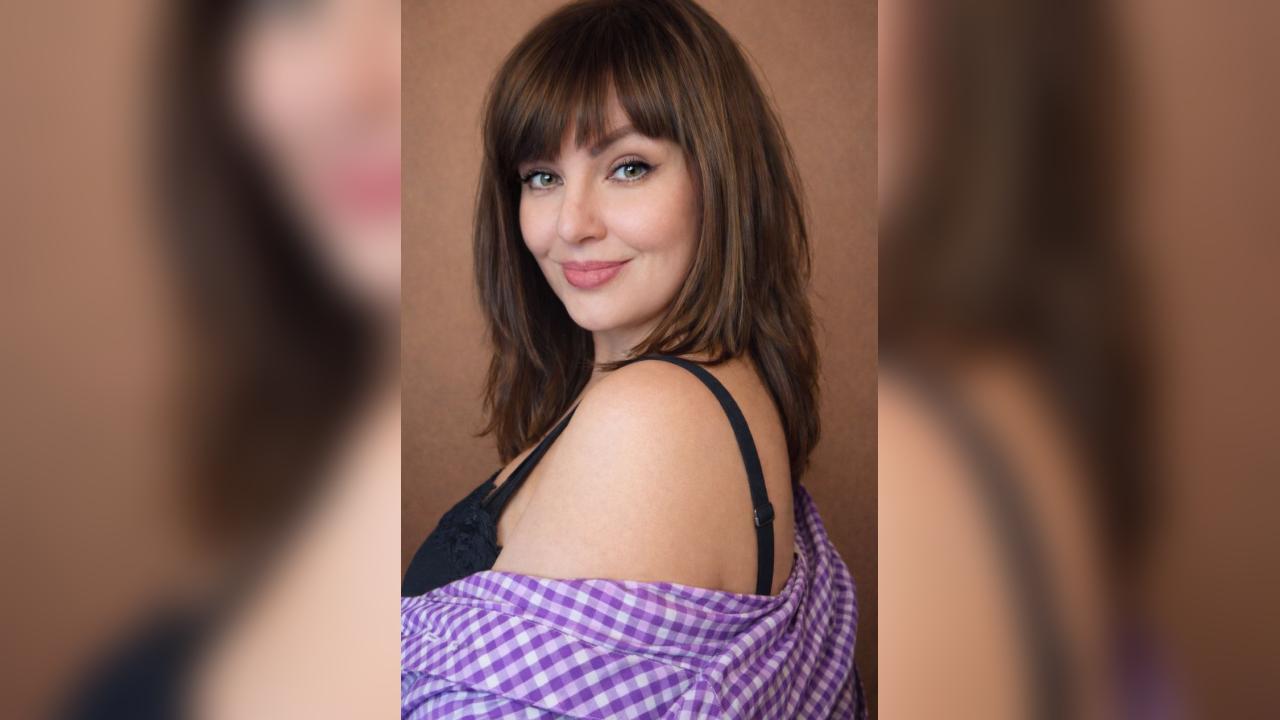 Webcam chat profile for Elisora: Dancing