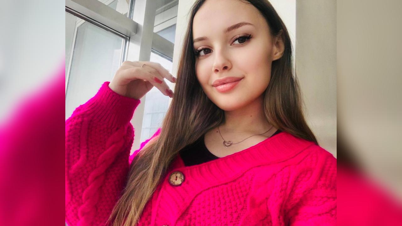 Webcam chat profile for Beti: Ask about my Hobbies