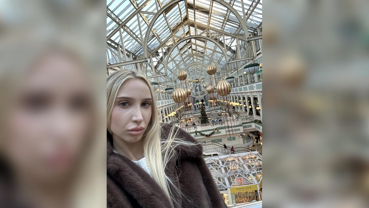 Webcam chat profile for Amelia1