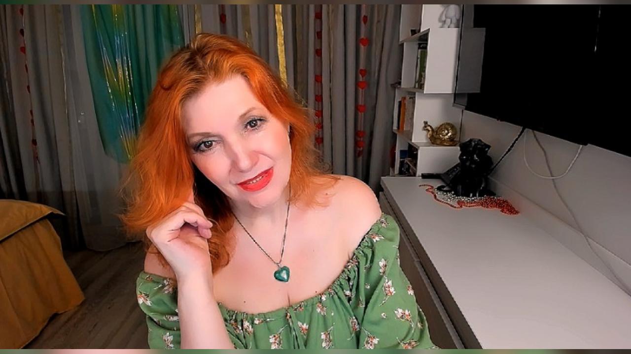 Webcam chat profile for AlmazFireFoxOne: Kissing