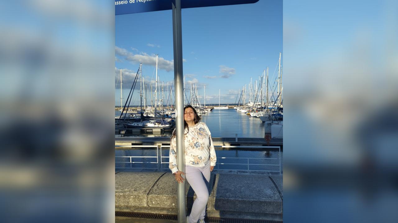 Webcam chat profile for SophiaBliss: Nipple play