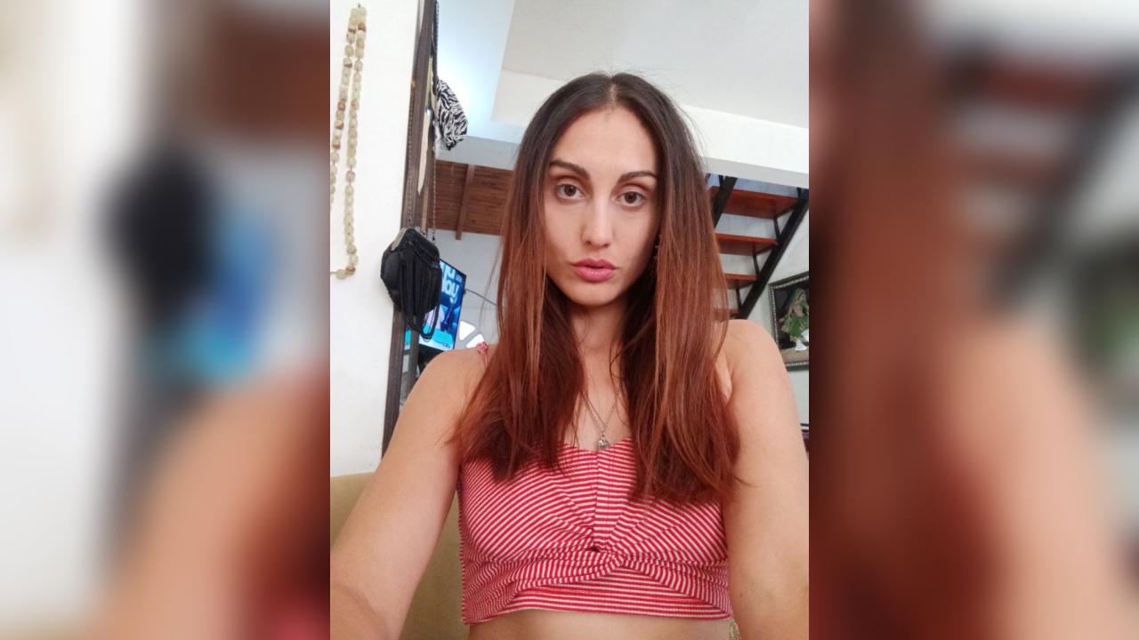 Webcam chat profile for BrightRose: Ask about my Hobbies