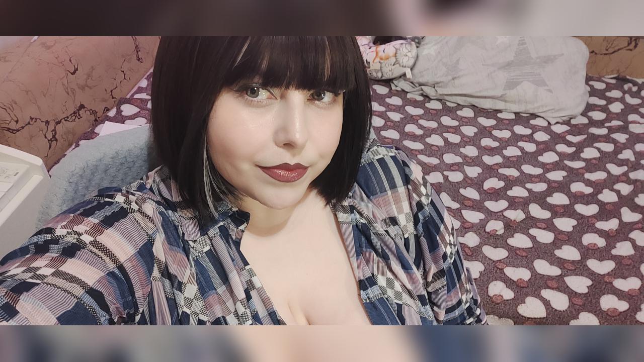 Webcam chat profile for HeartSease: Lingerie & stockings