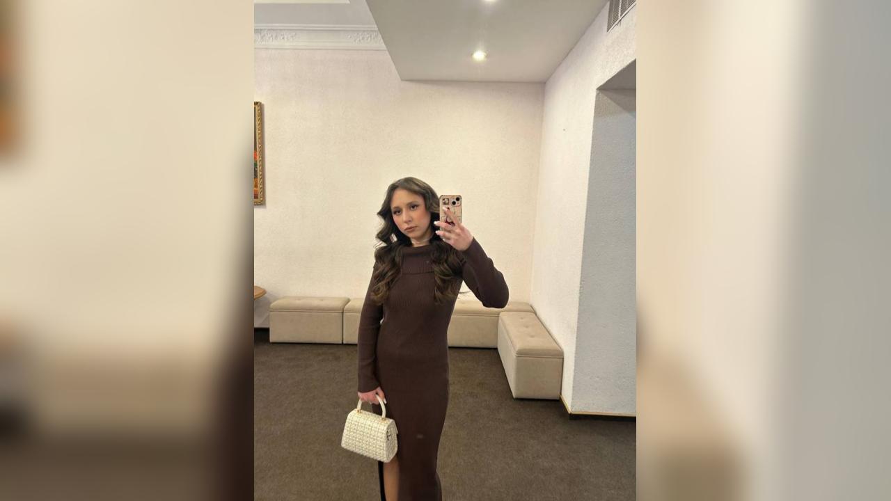 Webcam chat profile for SoftSin: Ask about my Hobbies