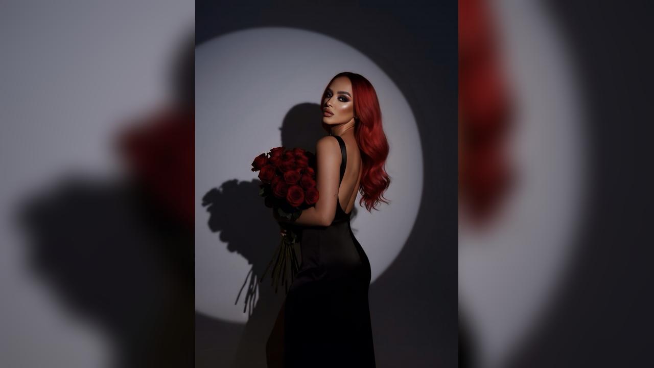 Webcam chat profile for GoddessEmma2: Kissing