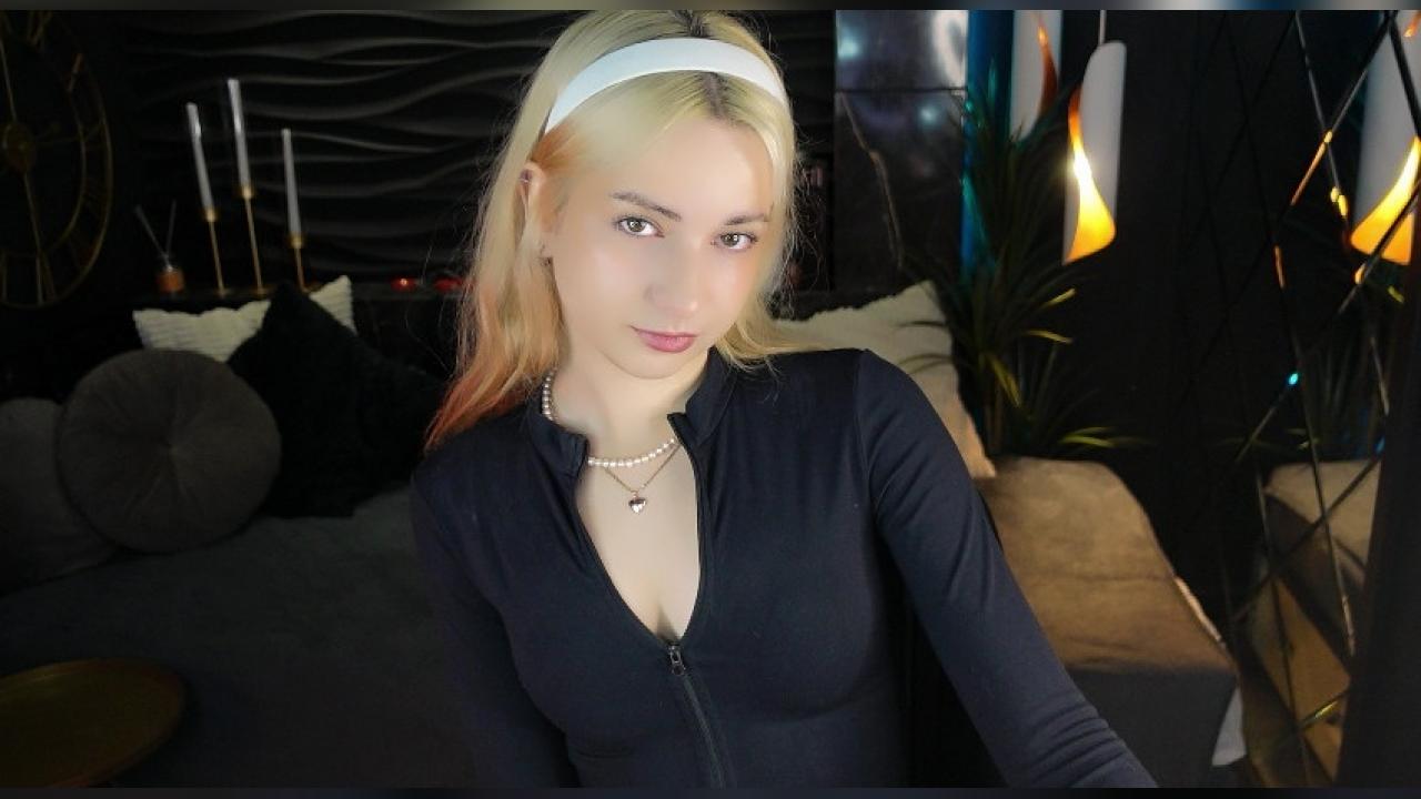 Webcam chat profile for JessieCuti: Legs, feet & shoes