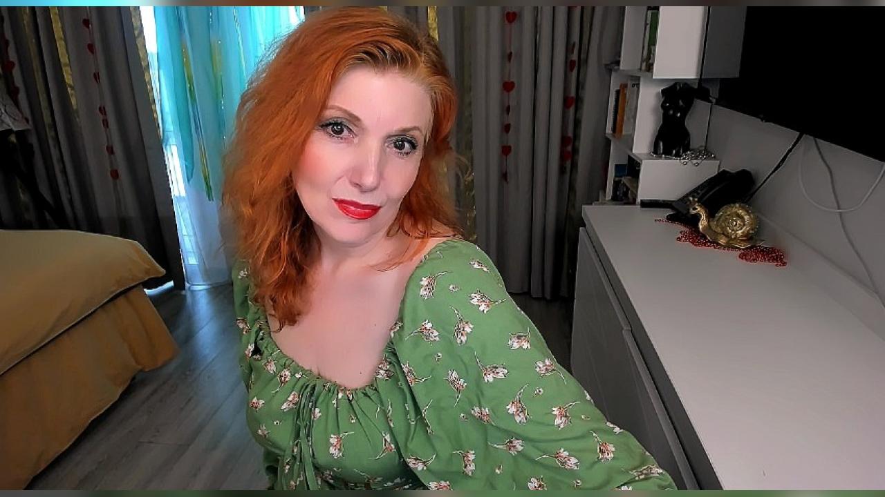 Webcam chat profile for AlmazFireFoxOne: Kissing