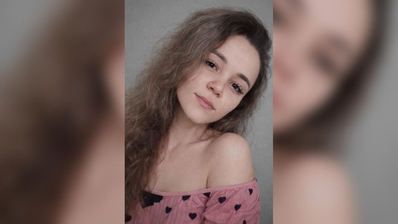 Webcam chat profile for Tavina: Dancing