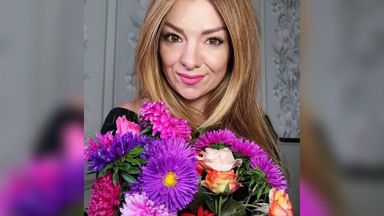 Webcam chat profile for SAbrIA56