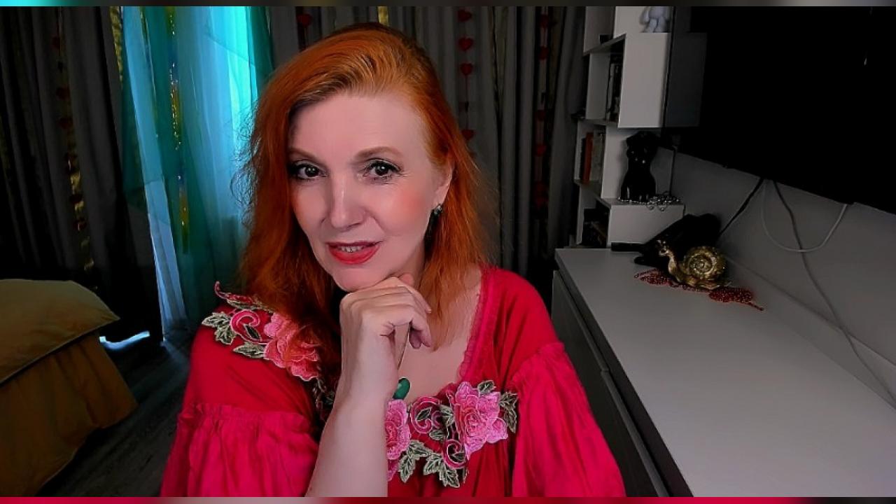 Webcam chat profile for AlmazFireFoxOne: Kissing