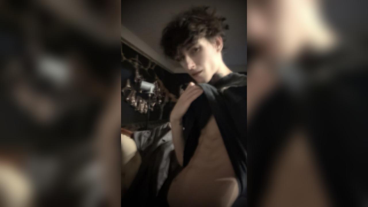 Webcam chat profile for ArchieStewart: Foot fetish