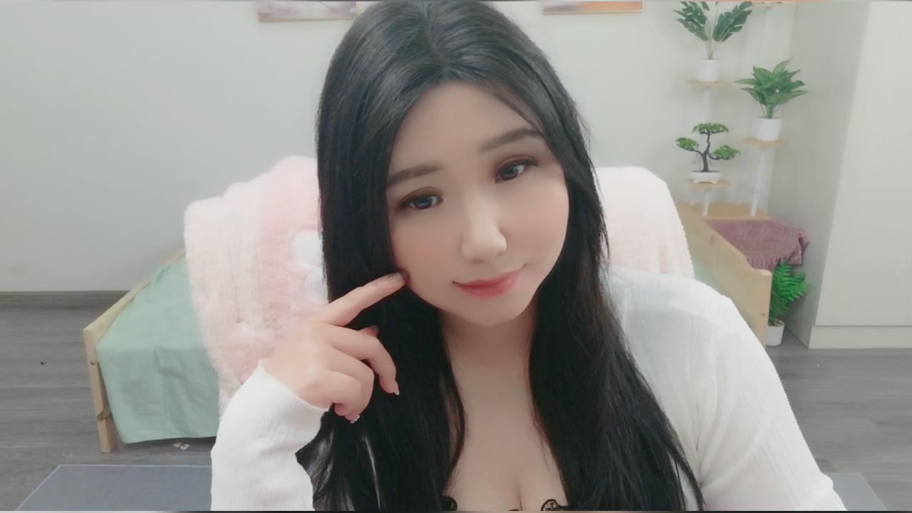 Webcam chat profile for BritneyEva: Leather