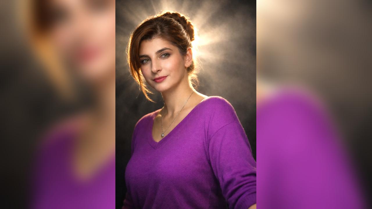 Webcam chat profile for Mia44: Photography